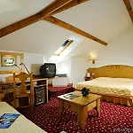 Western Bridge Lyon East 3*
